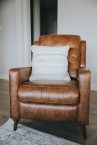 Les secrets pour choisir le fauteuil club parfait pour les petits espaces